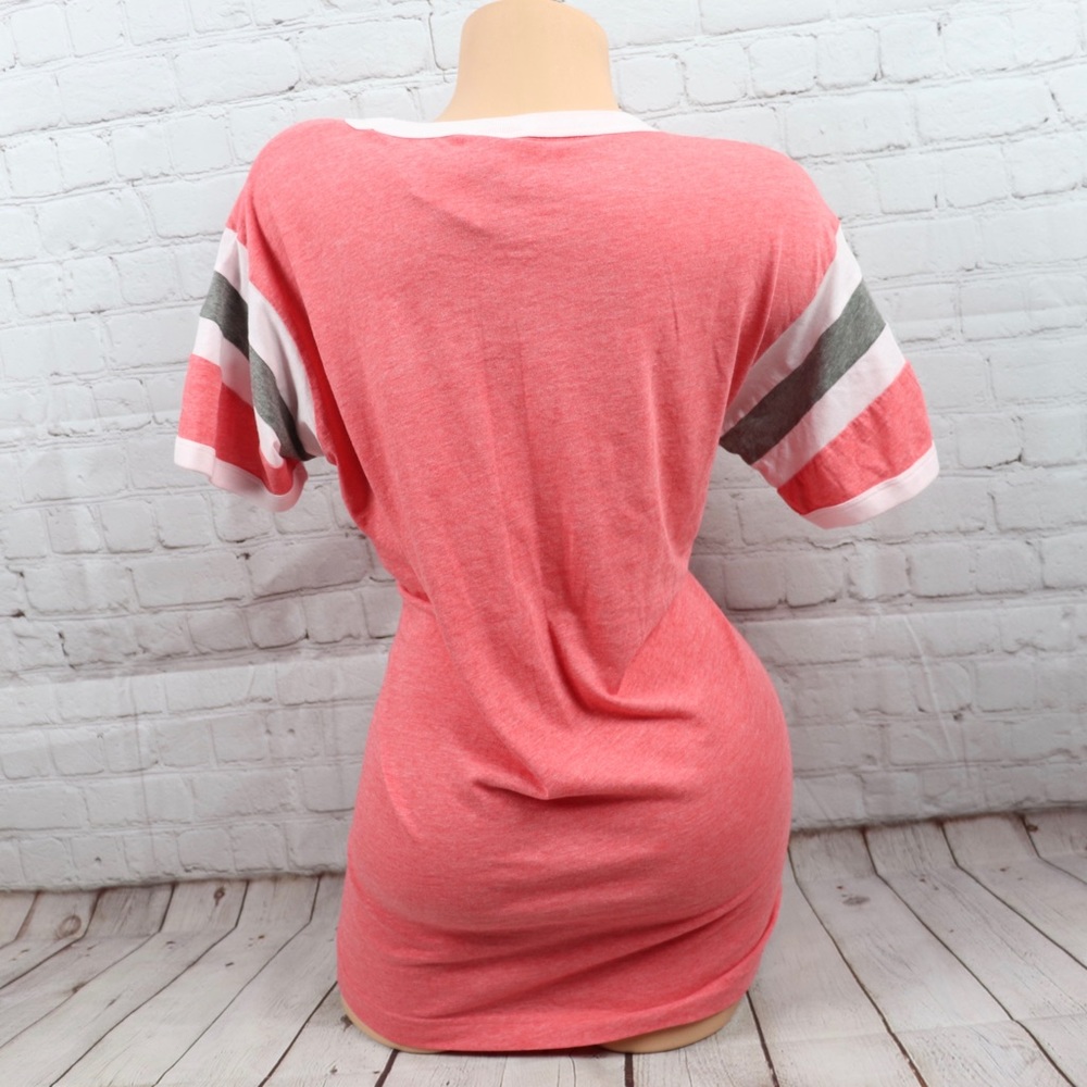 VS PINK Logo Print Short Sleeve Tee Shirt - Picture 7 of 7